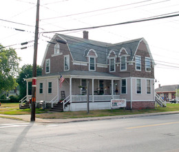 48 Washington St in Mystic, CT - Building Photo - Building Photo