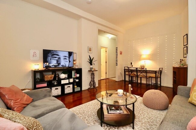 1035 Washington St in Hoboken, NJ - Building Photo - Building Photo