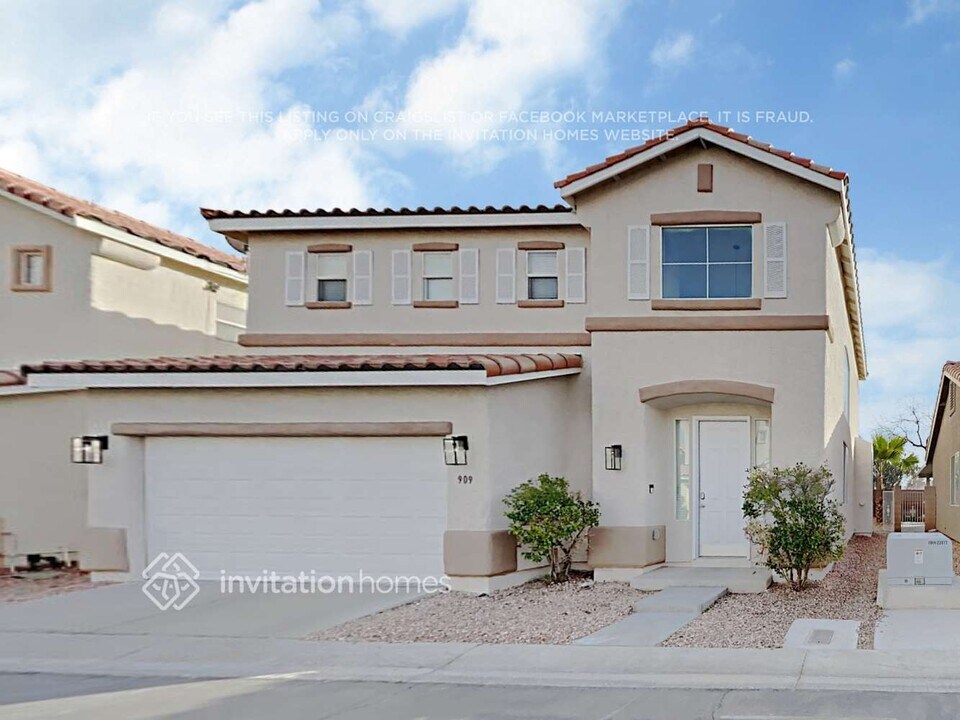 909 Park Walk Ave in Las Vegas, NV - Building Photo