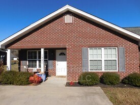 1921 Co Rd 561 in Athens, TN - Building Photo