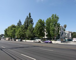 Balboa Village Apartments in Northridge, CA - Building Photo
