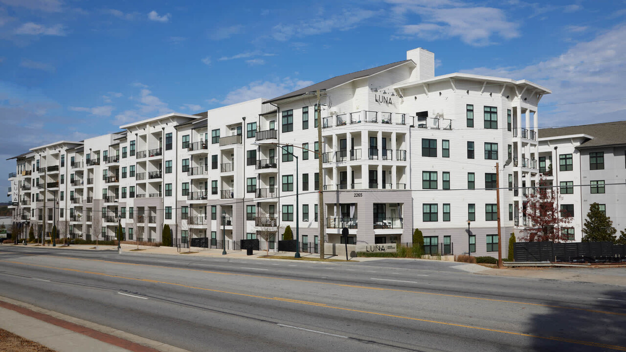 Luna Upper Westside in Atlanta, GA - Building Photo