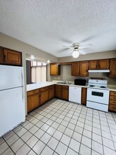 2132 Plaen View Dr in Iowa City, IA - Building Photo - Building Photo