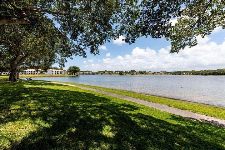 3375 Jaywood Terrace in Boca Raton, FL - Building Photo