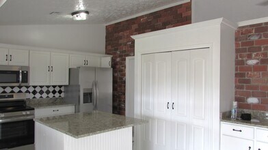 2517 SW Barber Ln in Port St. Lucie, FL - Building Photo - Building Photo