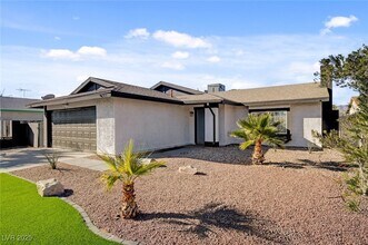 4012 N Mira Ln in Las Vegas, NV - Building Photo - Building Photo