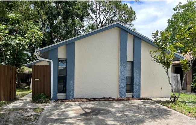 property at 10557 Parkcrest Dr