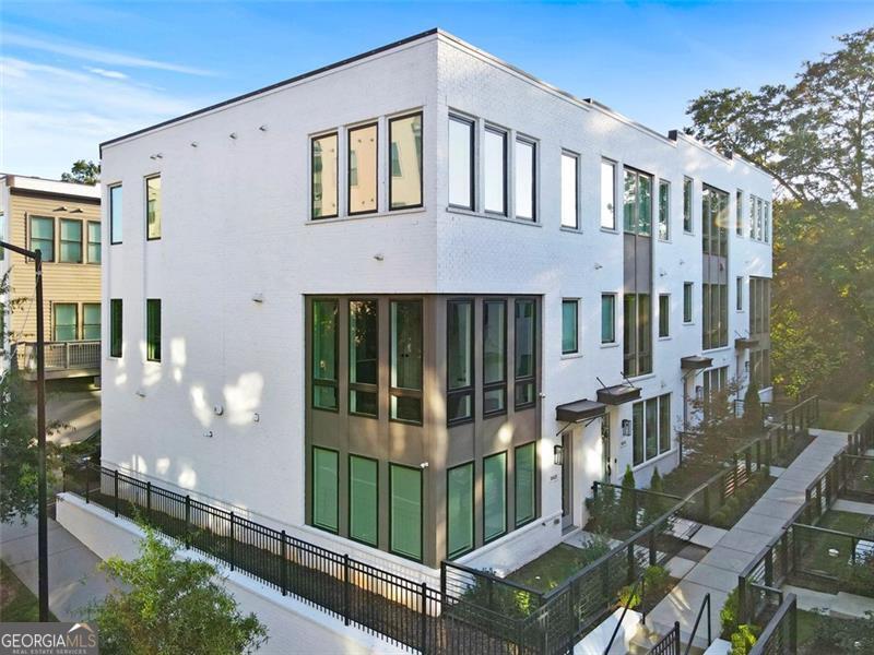 352 Gibson St SE in Atlanta, GA - Building Photo