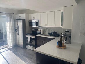 420 SW 2nd St in Miami, FL - Building Photo - Building Photo