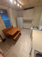 341 Linden Ave, Unit Unit A in Johnstown, PA - Foto de edificio - Building Photo