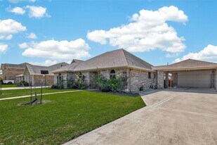 6546 Grapevine Bend in Manvel, TX - Building Photo