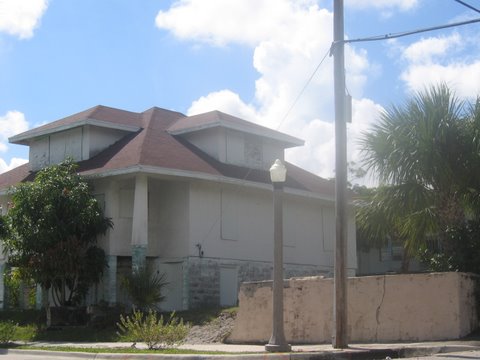 1031 Sapodilla Ave in West Palm Beach, FL - Building Photo