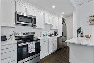 373 Commonwealth Ave, Unit 402 in Boston, MA - Foto de edificio - Building Photo