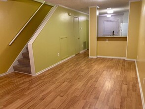 10 Canterbury Ct in Columbia, SC - Building Photo - Building Photo