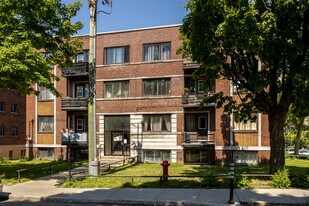 3955 Dupuis Av in Montréal, QC - Building Photo