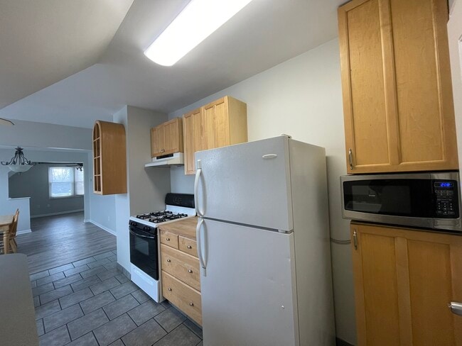 108 Concord St in Hamden, CT - Building Photo - Building Photo