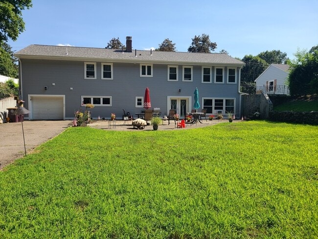 159 Lake St in Weymouth, MA - Building Photo - Building Photo