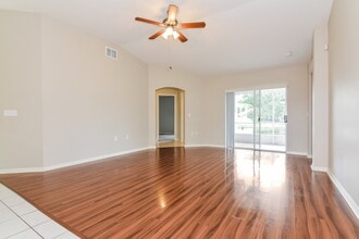 1634 Audubon Trail in Lutz, FL - Foto de edificio - Building Photo