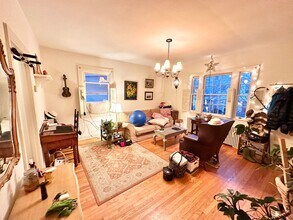 223 6th St SE in Washington, DC - Building Photo - Building Photo