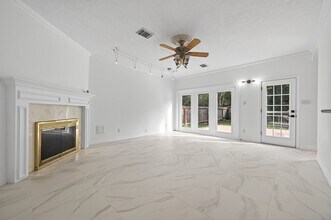 2431 Parkwood Ln in Sugar Land, TX - Building Photo - Building Photo