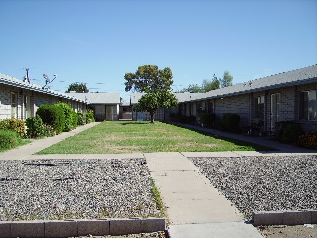 12601 N 113th Ave in Youngtown, AZ - Building Photo