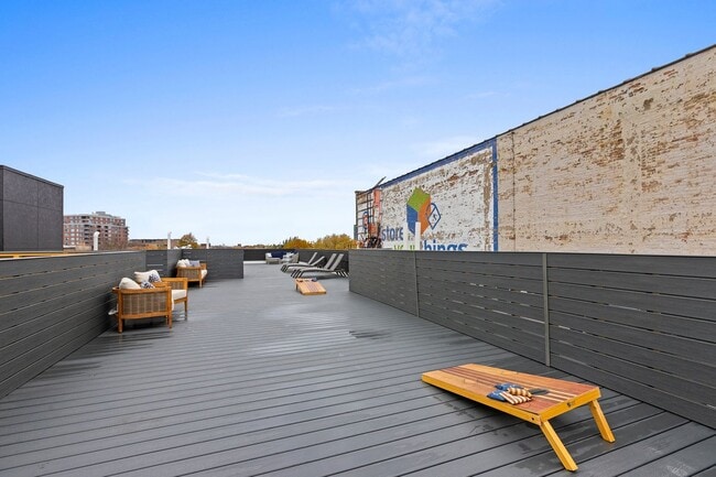 property at 2317 N Clark St