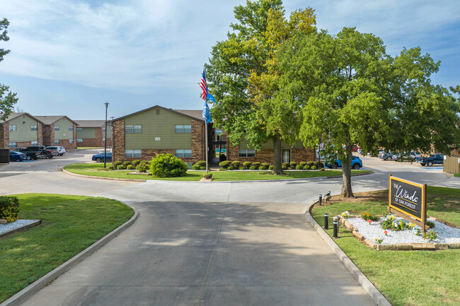 Winds of Oak Forest in Duncan, OK - Building Photo - Building Photo