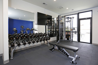 Verdant Apartments in Chicago, IL - Building Photo - Interior Photo