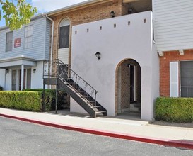 Spring Glen Apartments in Fort Worth, TX - Building Photo - Building Photo