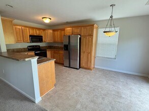 3807 Crown Ridge Ln in Jeffersonville, IN - Building Photo - Building Photo