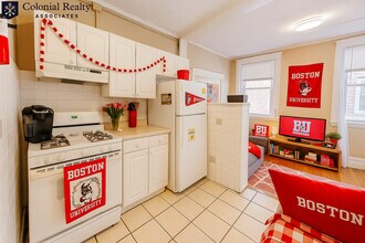 68 Egmont St in Brookline, MA - Foto de edificio - Building Photo