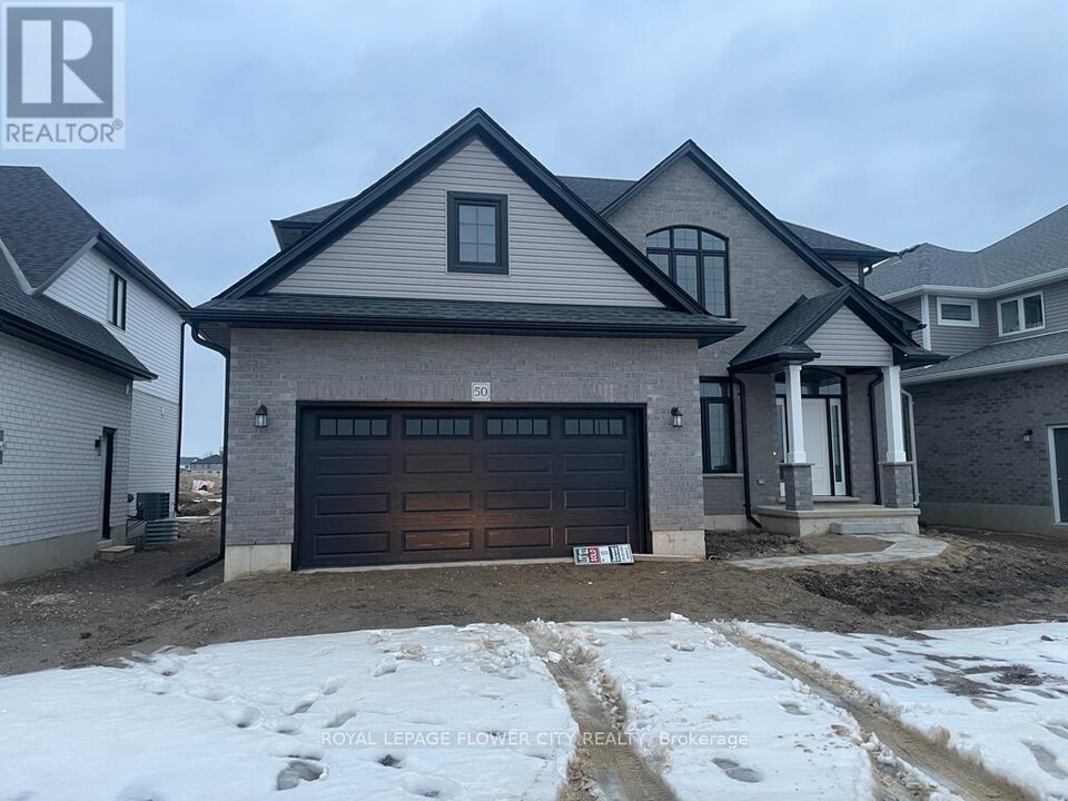 50 Optimist Dr in Southwold, ON - Building Photo