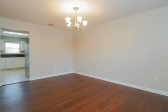 133 Dragonfly Dr in Jacksonville, FL - Building Photo - Building Photo