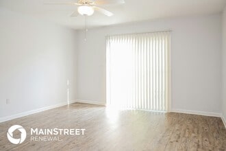 8290 Rigel Rd, Unit 142 in Jacksonville, FL - Building Photo - Building Photo