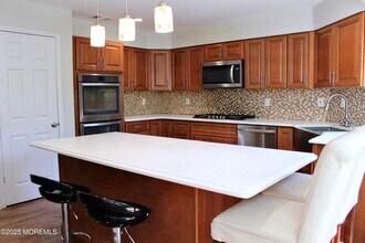 153 Impatiens Ct in Toms River, NJ - Building Photo - Building Photo
