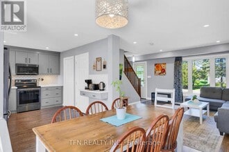 4 Pinewood Blvd in Kawartha Lakes, ON - Building Photo - Building Photo