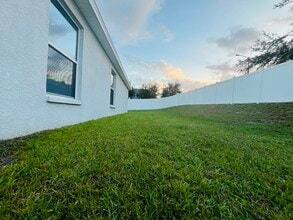 900 Kingfisher Dr in Haines City, FL - Building Photo - Building Photo