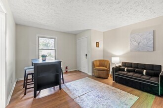 104 Pleasantview St in Wilmore, KY - Building Photo - Building Photo