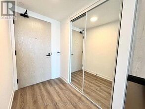 195 Commerce St in Vaughan, ON - Building Photo - Building Photo