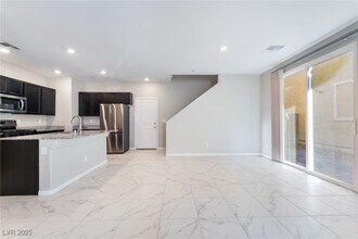 2652 Montesilvano Pl in Henderson, NV - Building Photo - Building Photo