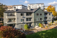 Heron Pointe Apartments in Portland, OR - Foto de edificio - Primary Photo