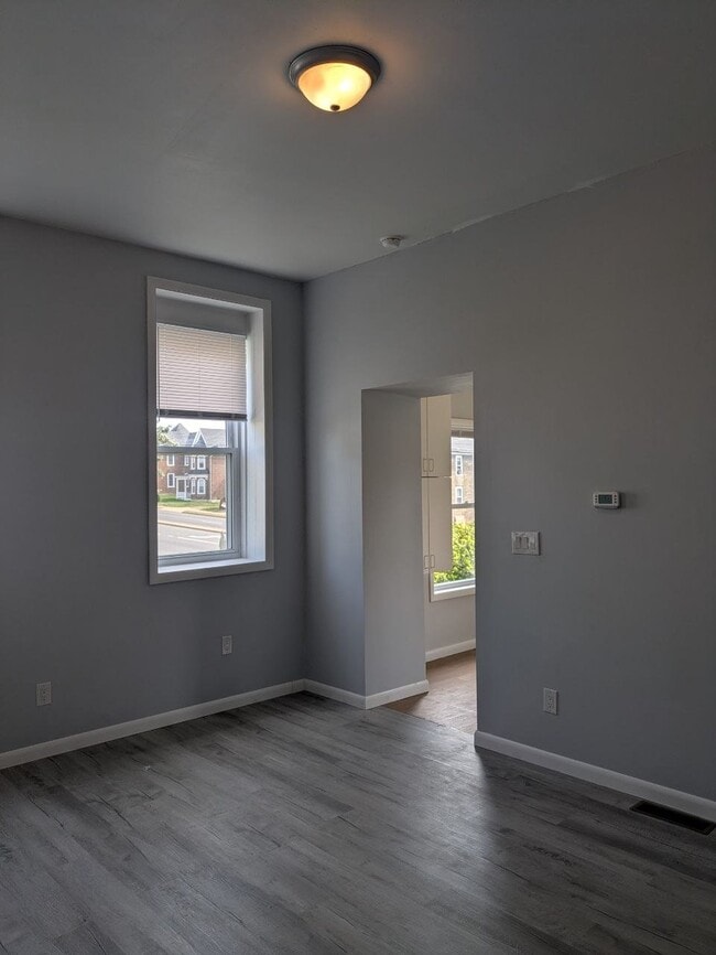 85 N High St, Unit A-3 in Harrisonburg, VA - Foto de edificio - Building Photo