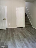 1605 E Fairmount Ave