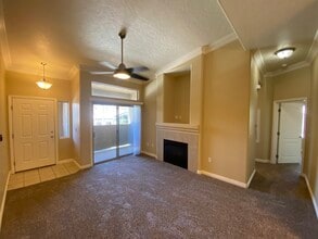 8985 S Durango Dr, Unit 2189 in Las Vegas, NV - Building Photo - Building Photo