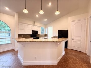 4125 13th Ave SW in Naples, FL - Building Photo - Building Photo