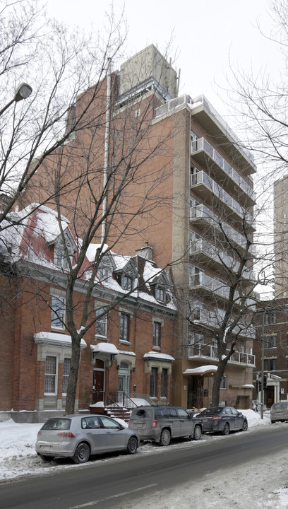 Le Chambord in Montréal, QC - Building Photo