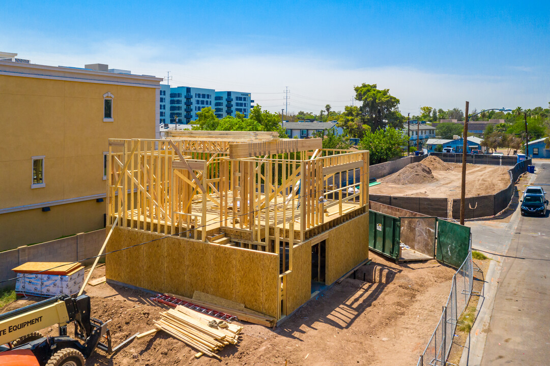 430 W 7th St in Tempe, AZ - Foto de edificio