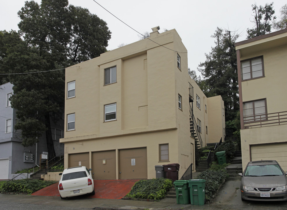 2328-2332 Ivy Dr in Oakland, CA - Foto de edificio