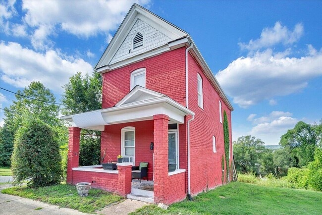 302 Patton Ave NW in Roanoke, VA - Building Photo - Building Photo