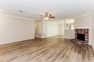 2365 White Pine Dr in Little Elm, TX - Building Photo - Building Photo